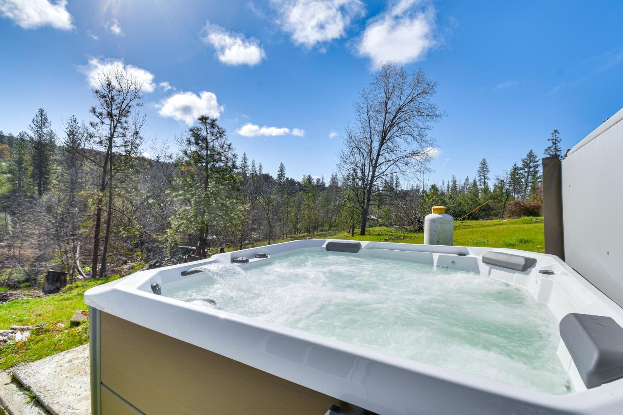 Waterfront Mariposa Hideaway Hot Tub And Mtn Views! Villa Exterior foto