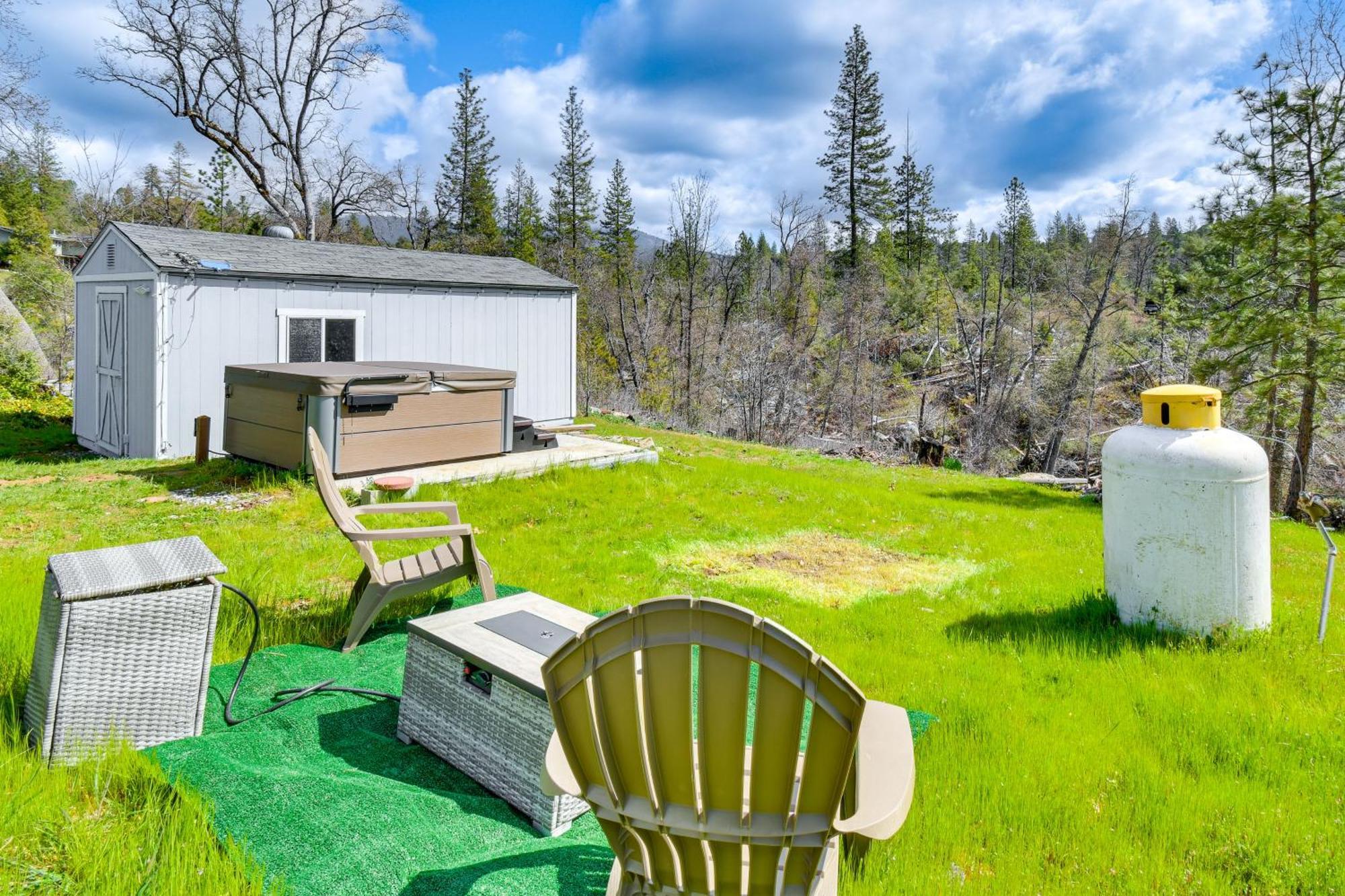 Waterfront Mariposa Hideaway Hot Tub And Mtn Views! Villa Exterior foto